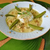 鶏肉でロイタイのイエローカレー